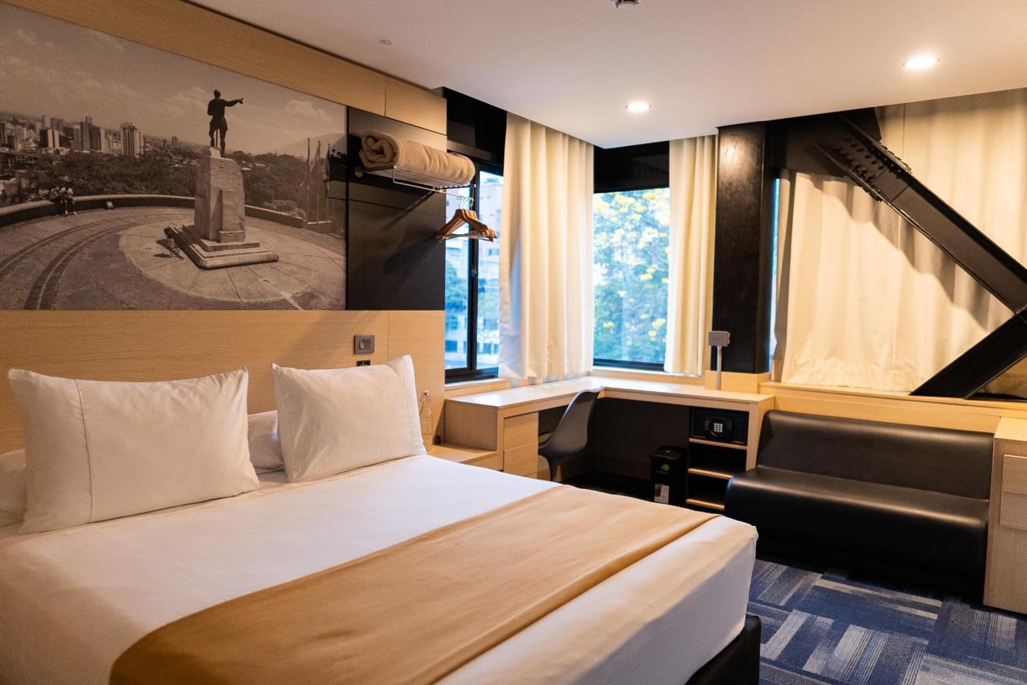 Hotel Foresto 365 Cali Bagian luar foto