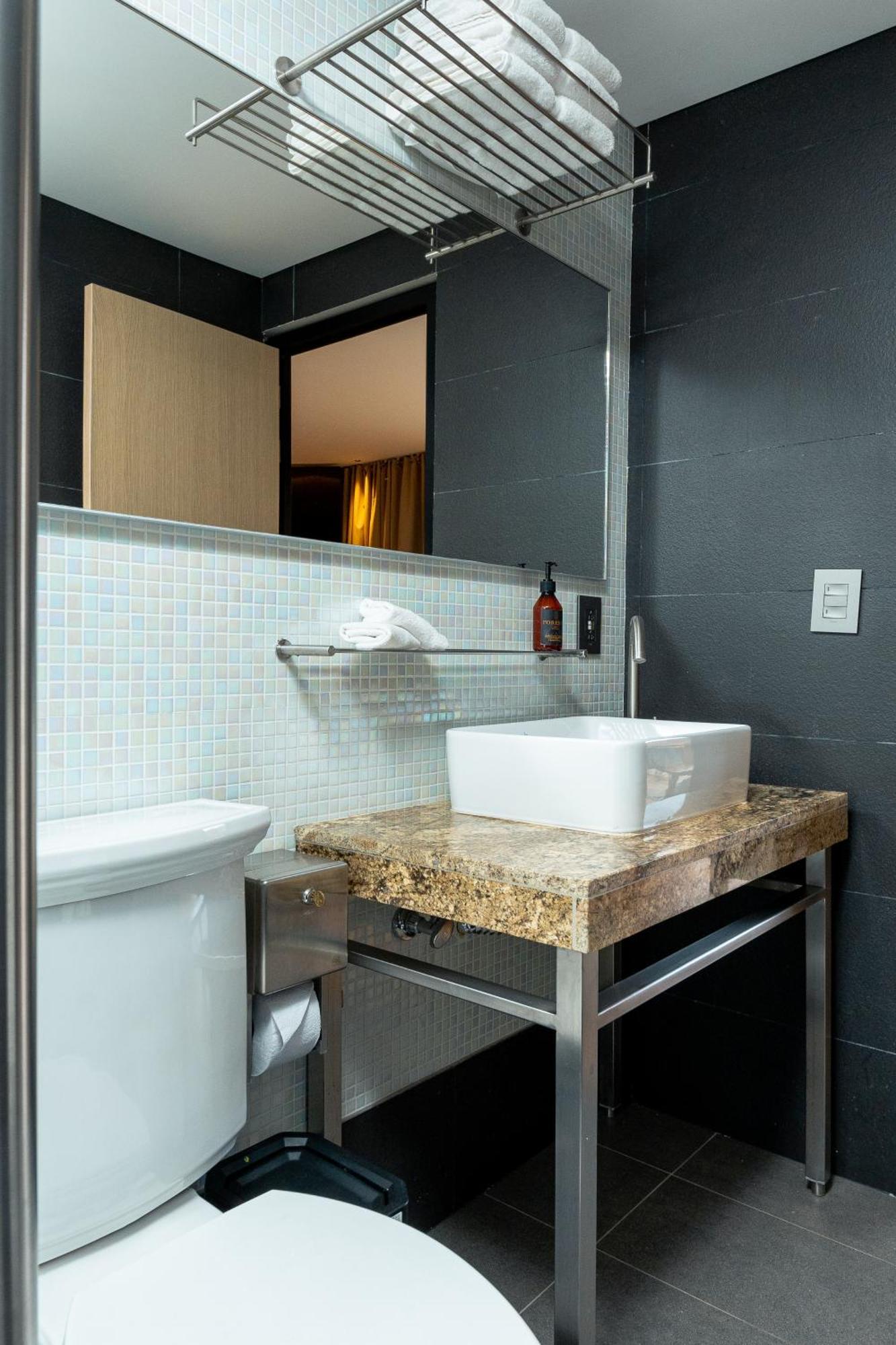 Hotel Foresto 365 Cali Bagian luar foto